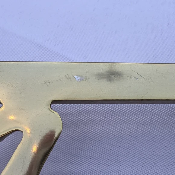 Gold “Grateful” Metal Trivet | Footed Brass-Tone Table Decor - Picture 7 of 7